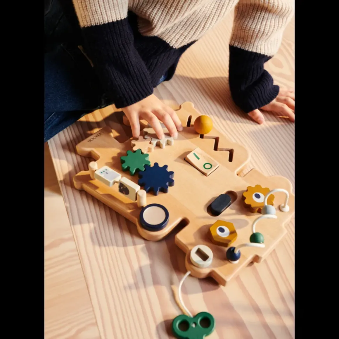 Carola Aktivitetstavle Med Robot